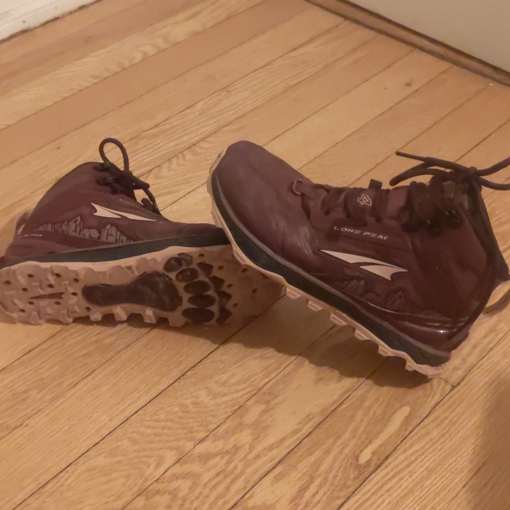 Altra Lone Peak 4 Mid RSM- women's